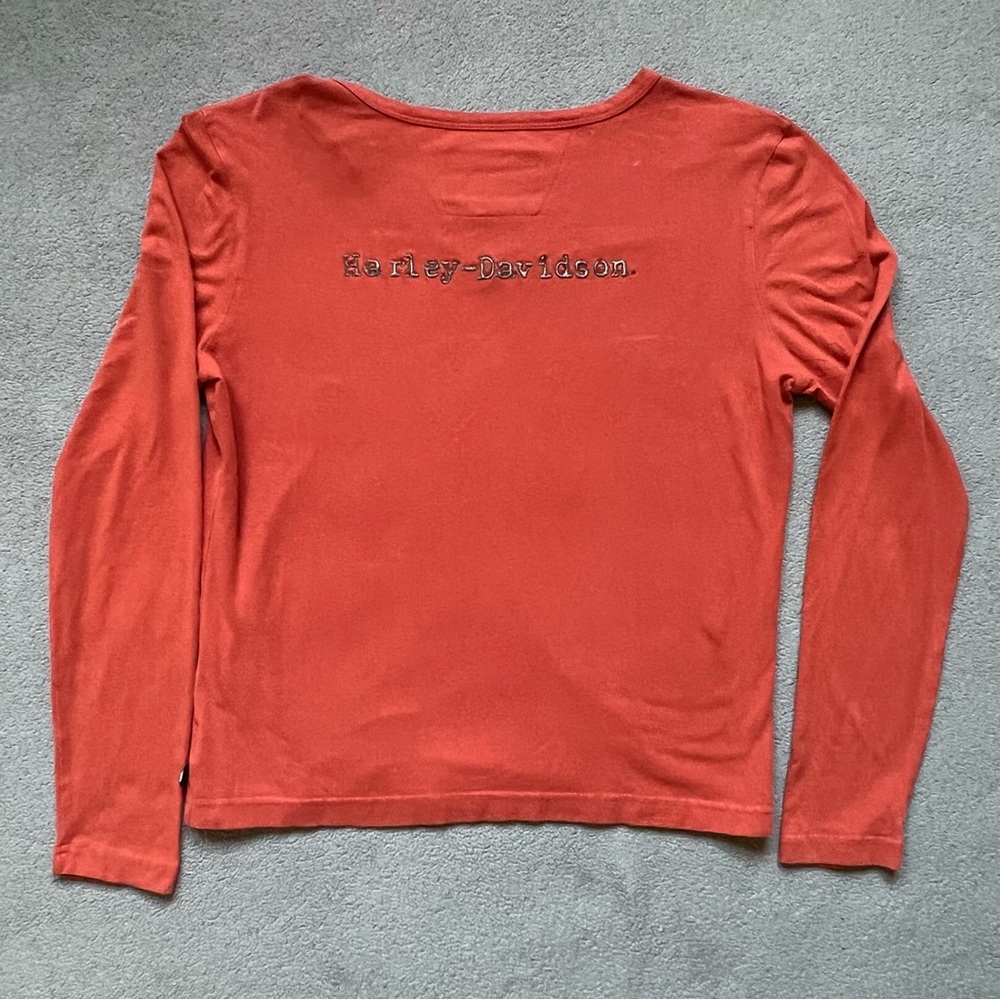 Women's Vintage Y2K Orange Harley Davidson Long Sleeve Logo Shirt size-Medium